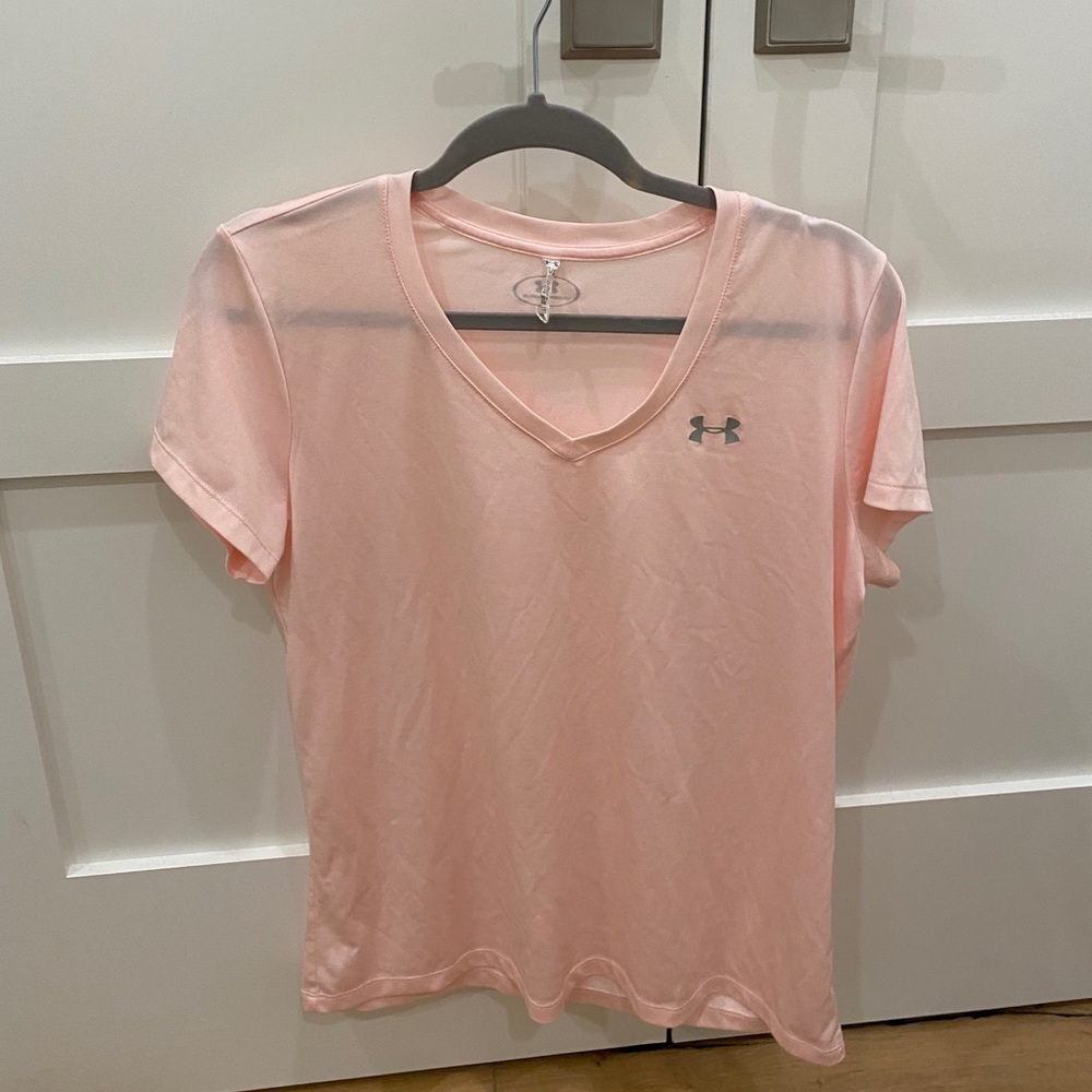 Under Armour short sleeve shirt